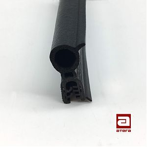 Уплотнитель крышки багажника армированный металлом (1м.) Артикул: У-912637